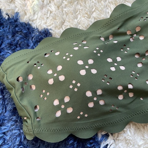 J.Crew Scalloped One-Shoulder Bikini Top In Laser-Cut Eyelet Olive Green S - Picture 3 of 6